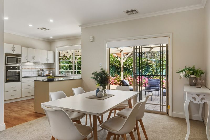 Sunlit Villa with Lush Gardens and Entertainer’s Delight