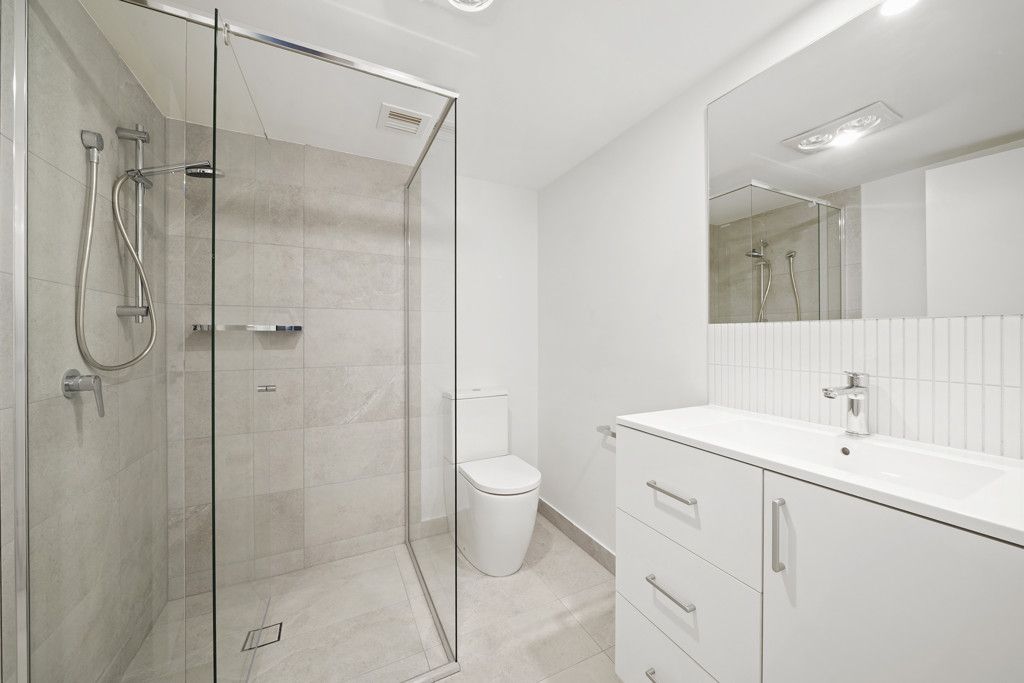 Spacious 2 Bedroom with private garden