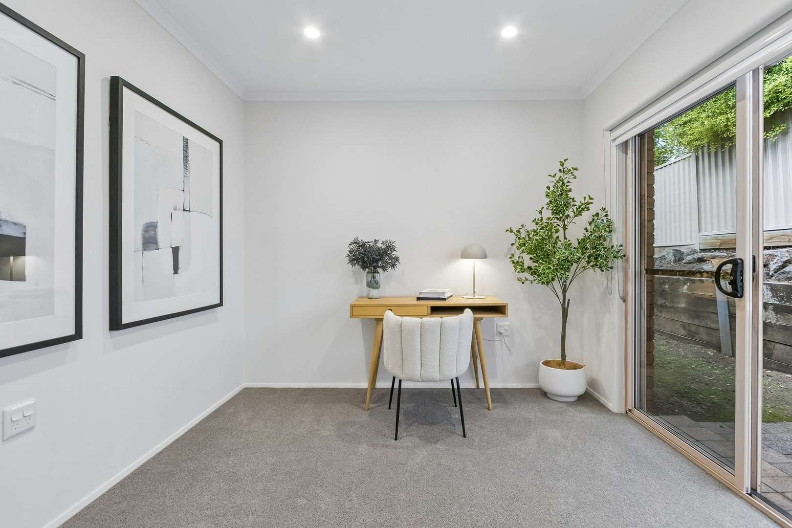 Beautifully refurbished 2-bed plus study villa