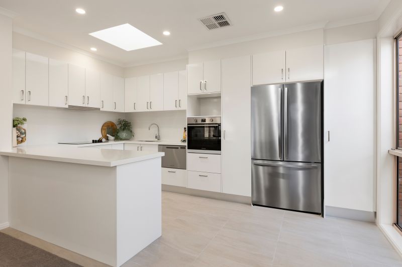 Lovely 2-bedroom villa with alfresco area and landscaped gardens