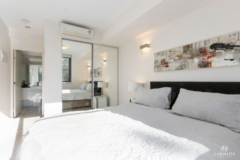 Lifestyle Investment On The City Fringe!