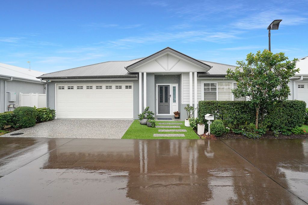 203 Beachmere Bay