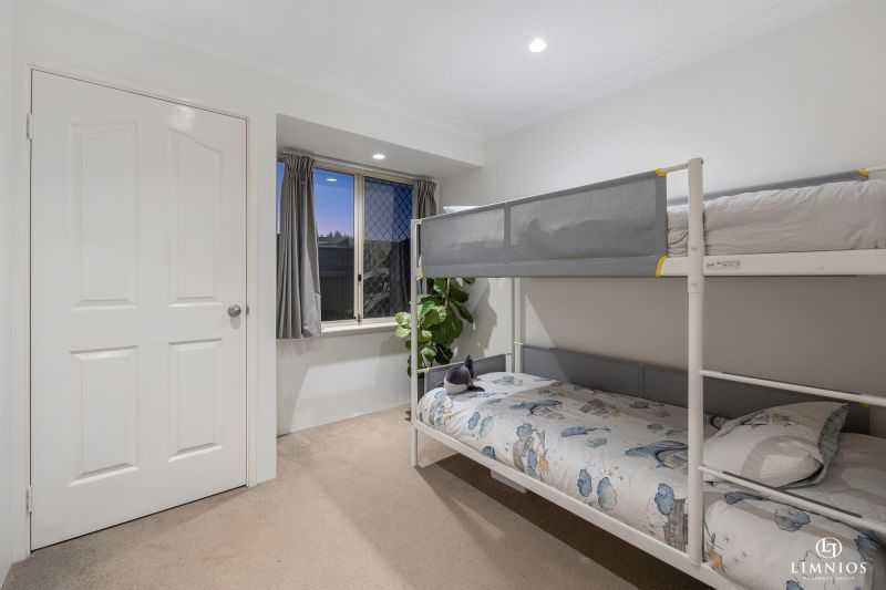 Standalone street front villa