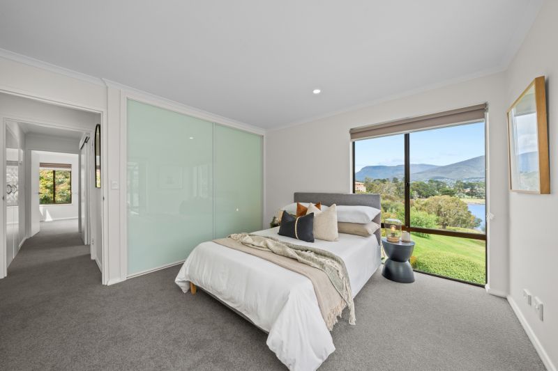 Modern villa with views of Bilton Bay