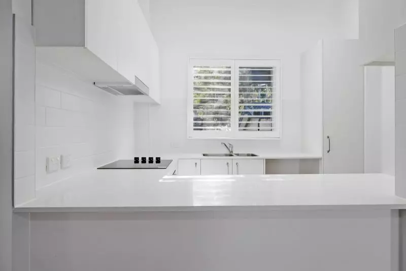 Low-maintenance living in a leafy village setting