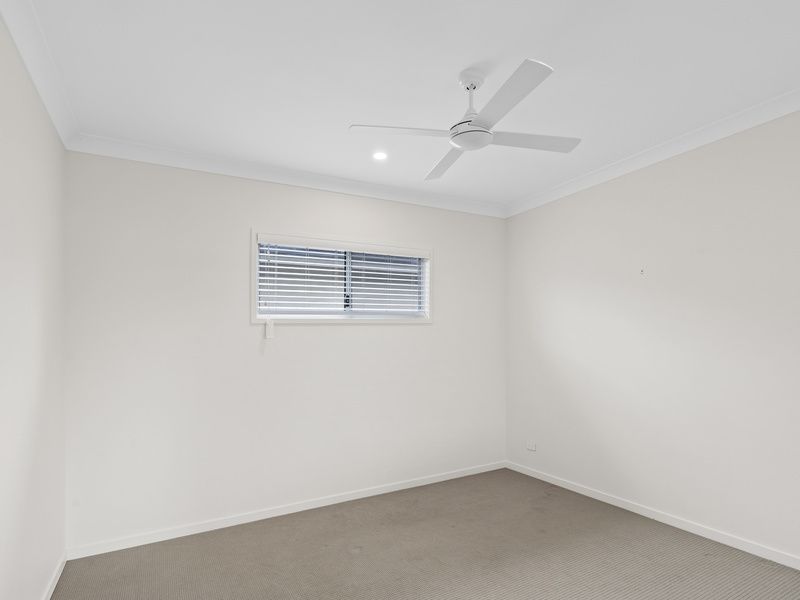 Fantastic location centred between both clubhouses! 