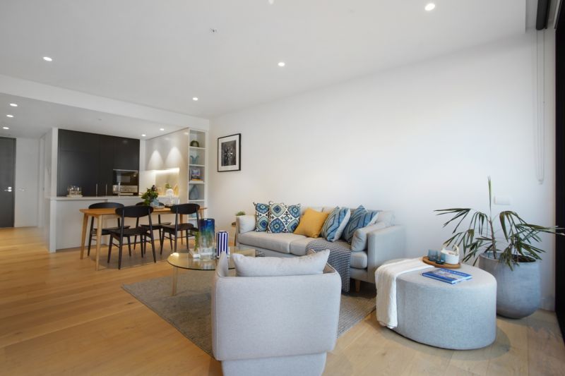 Live in cosmopolitan Carlton