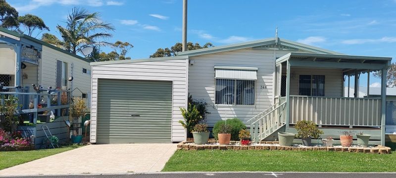 Jettys by the Lake OVER 50'S Lifestyle Village - Site 346