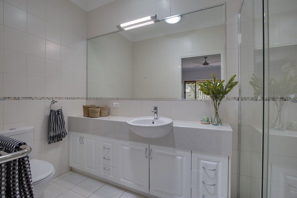 Spacious two bedroom plus study - Currently under renovation