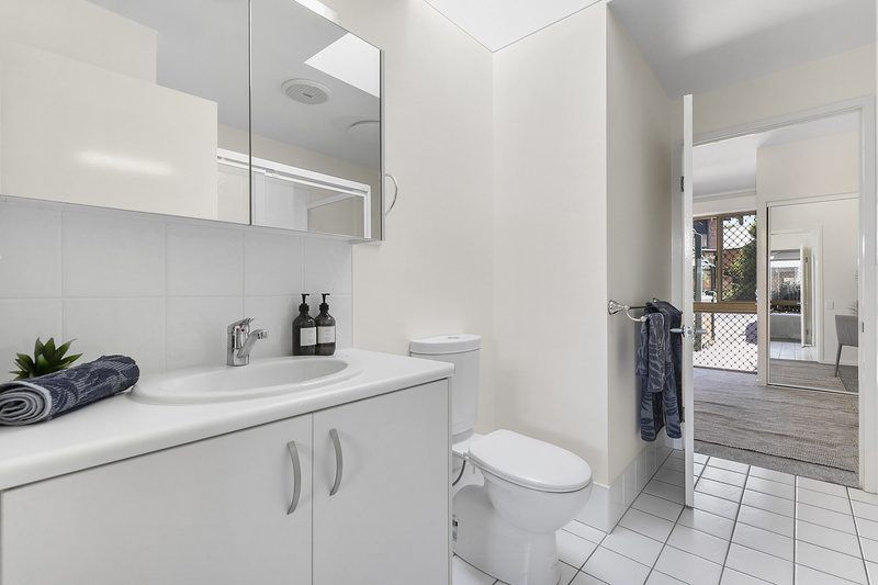 Beautifully Refurbished Two-Bedroom Villa