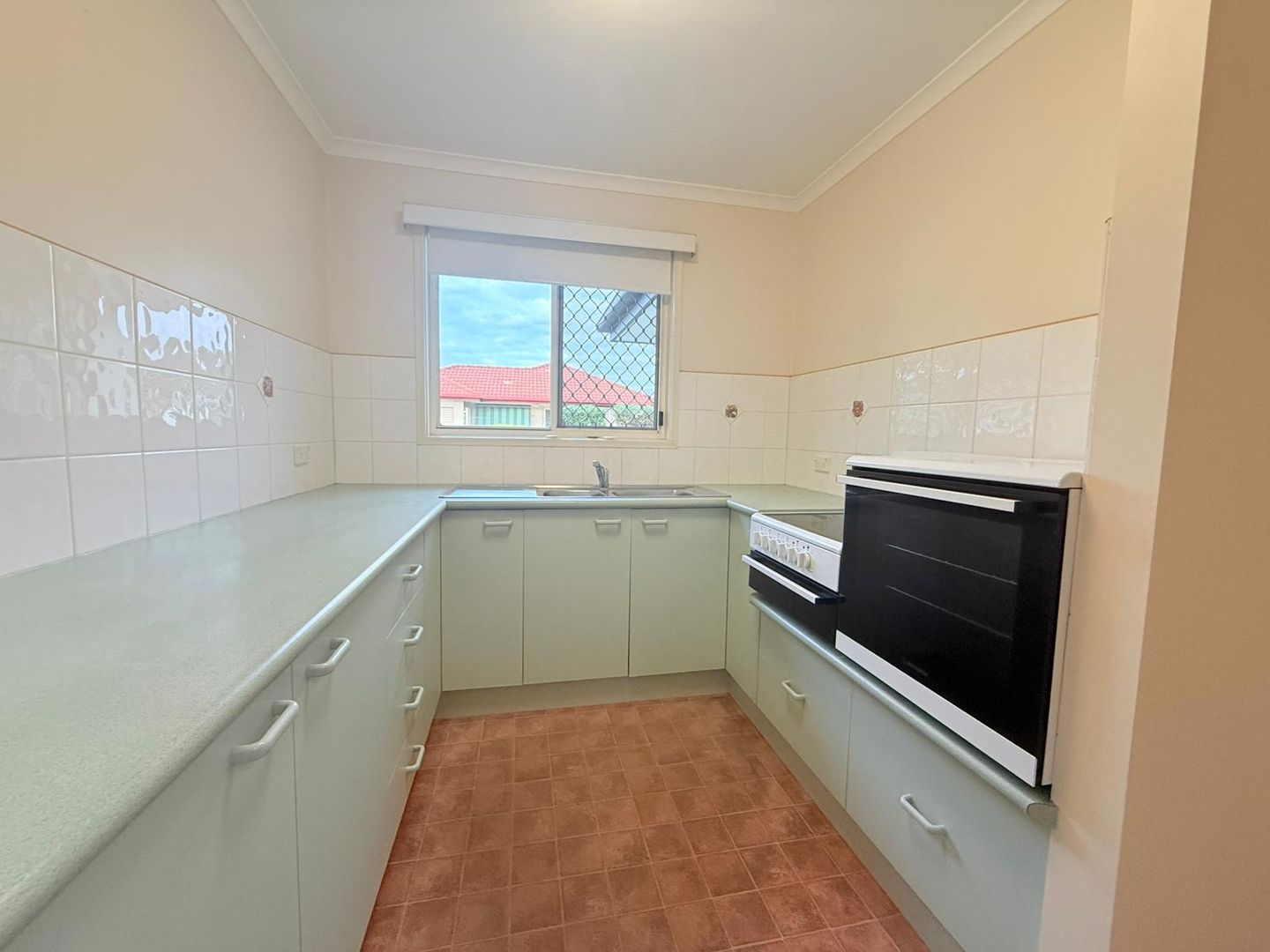 Tidy 2 bedroom home in an Over 50's Lifestyle complex