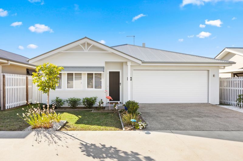 Well Presented Two Bedroom Home plus Study