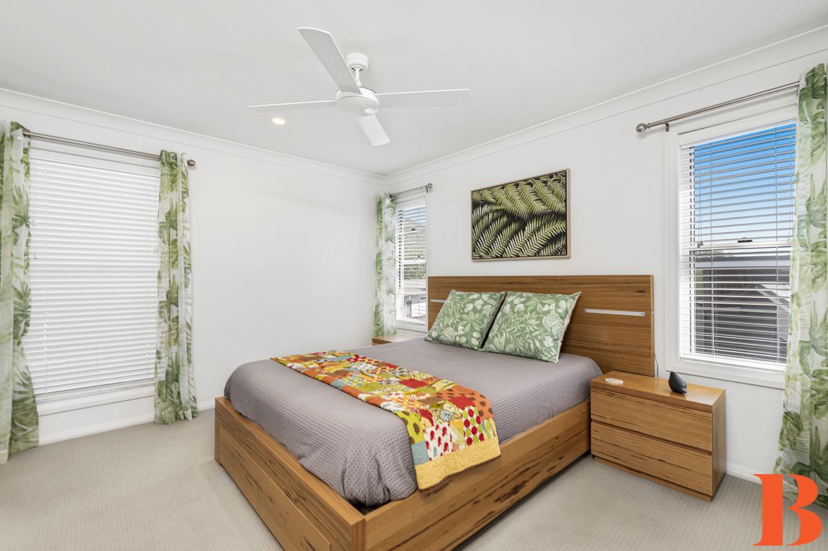 DEPOSIT TAKEN / UNDER CONTRACT - Gated Community - Minutes walk to Pool, Community Centre and Shopping