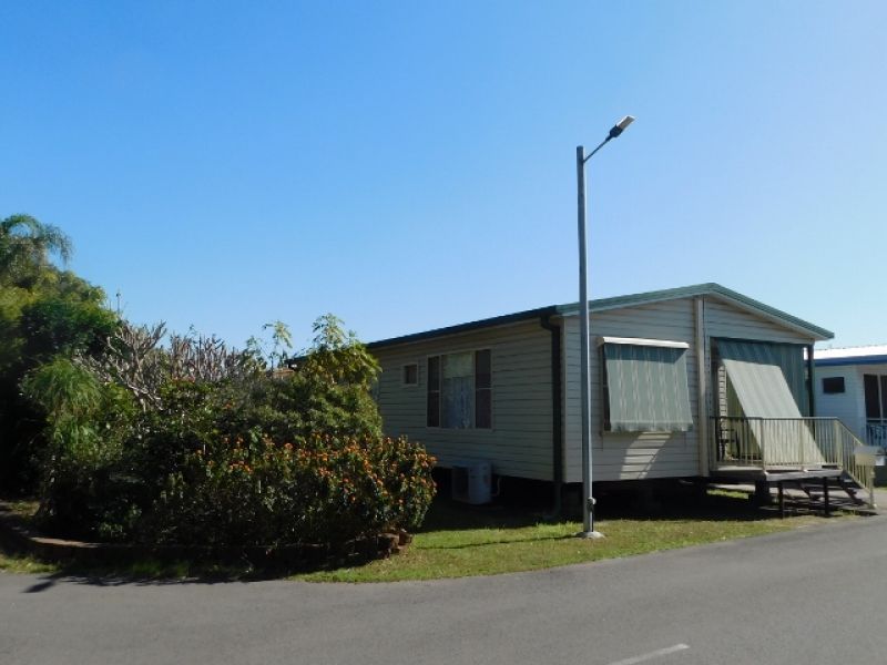 Site #304 Bayway Village - Pre loved