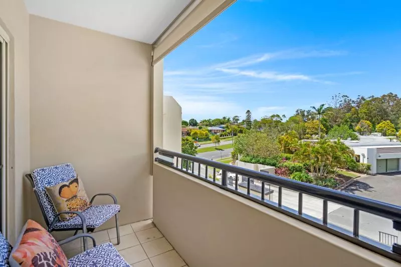 One-bedroom apartment with services - under renovation