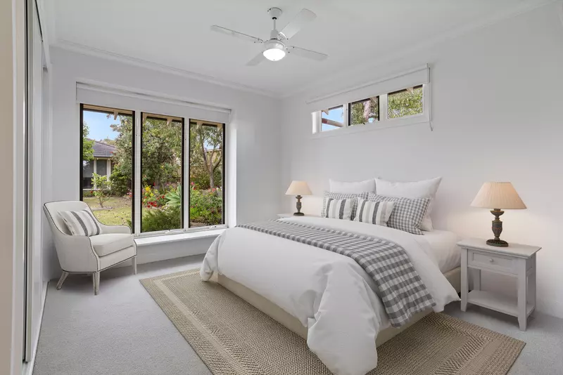 Airy, Light-Filled Villa with Private Courtyard