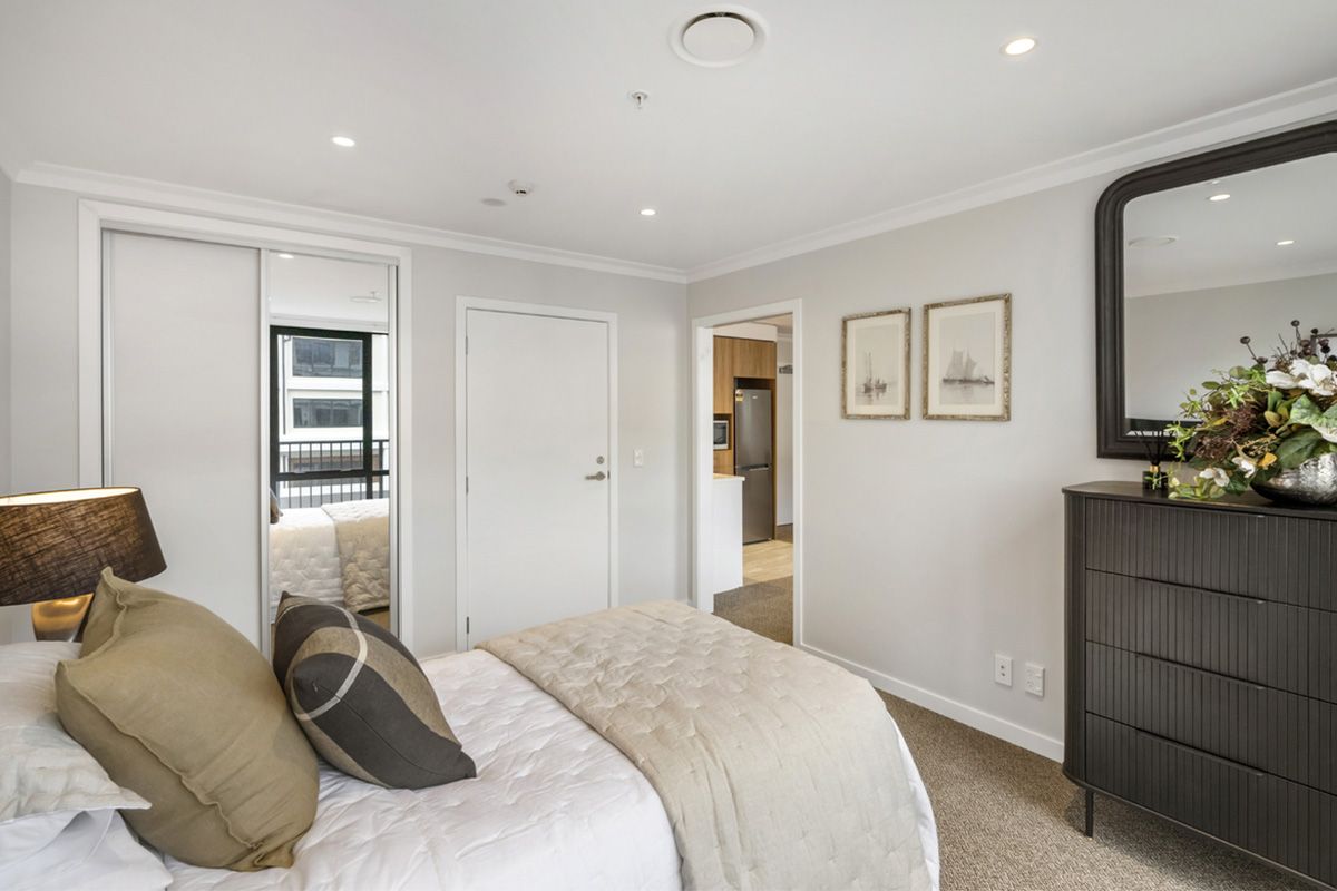 Independence with support