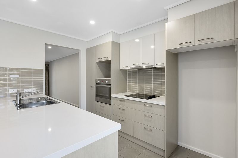 Tranquil garden retreat with A-grade village location