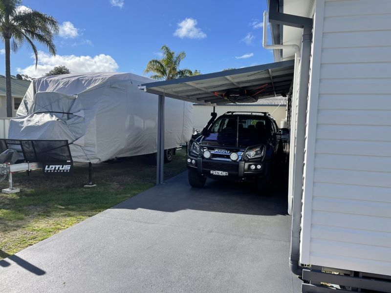 Beautifully presented 2 bedroom home.