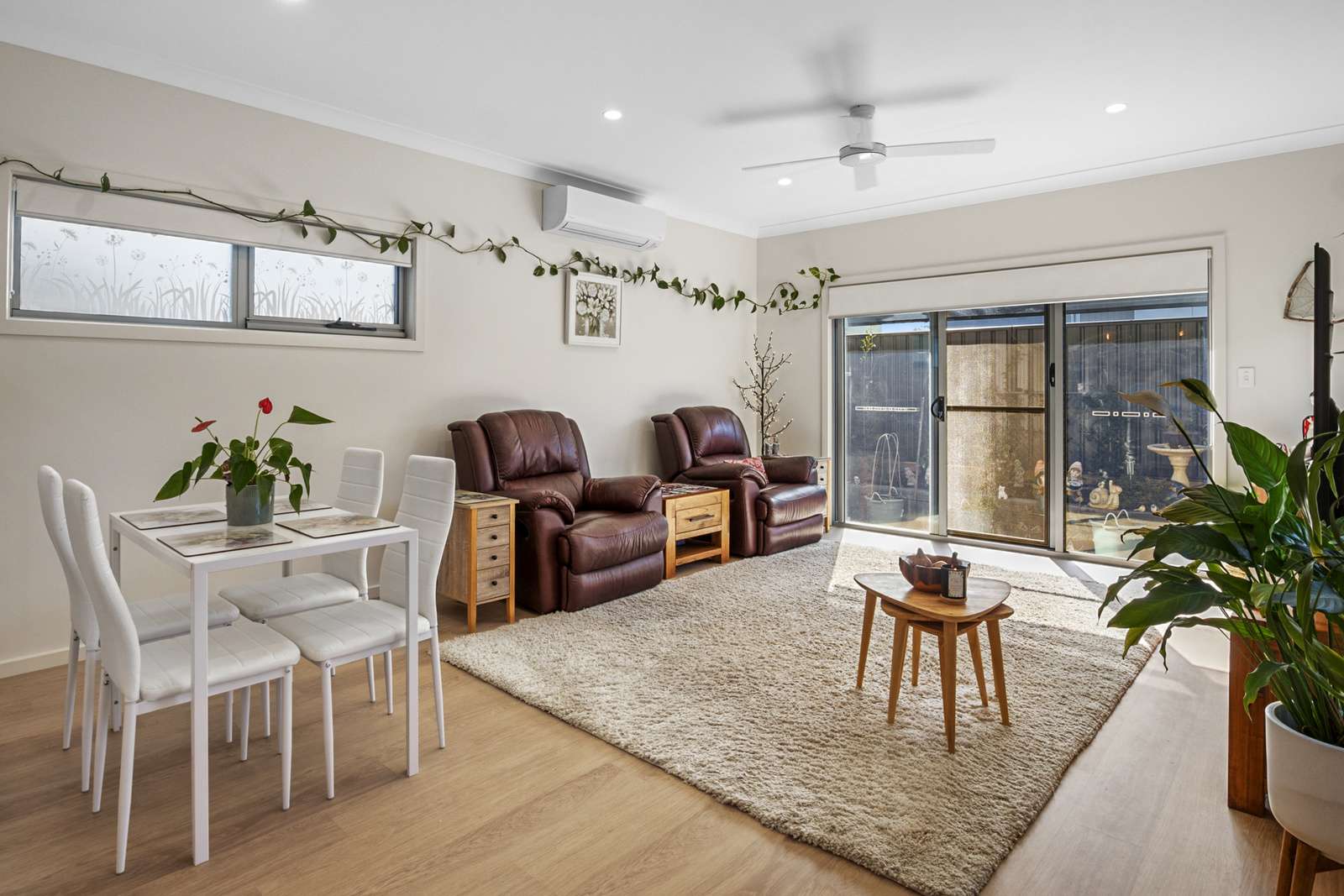 A light-filled modern 2-bedroom home