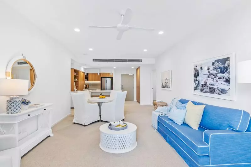 Spacious North-facing apartment