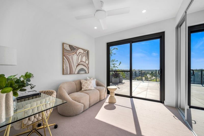 Expansive Penthouse with wrap around Balcony