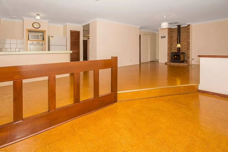 You need to see this!!!!! Under Offer