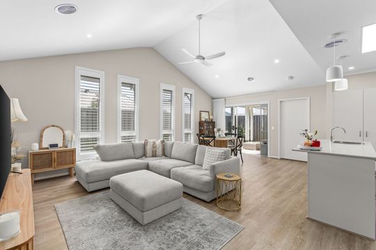 Stylish, Modern Design in Prime Location