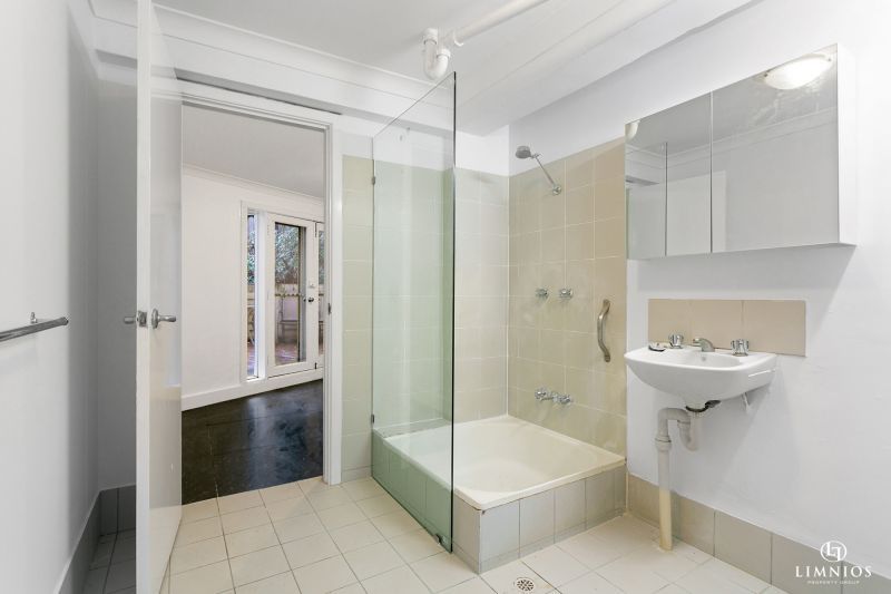 Affordable City Fringe Convenience!