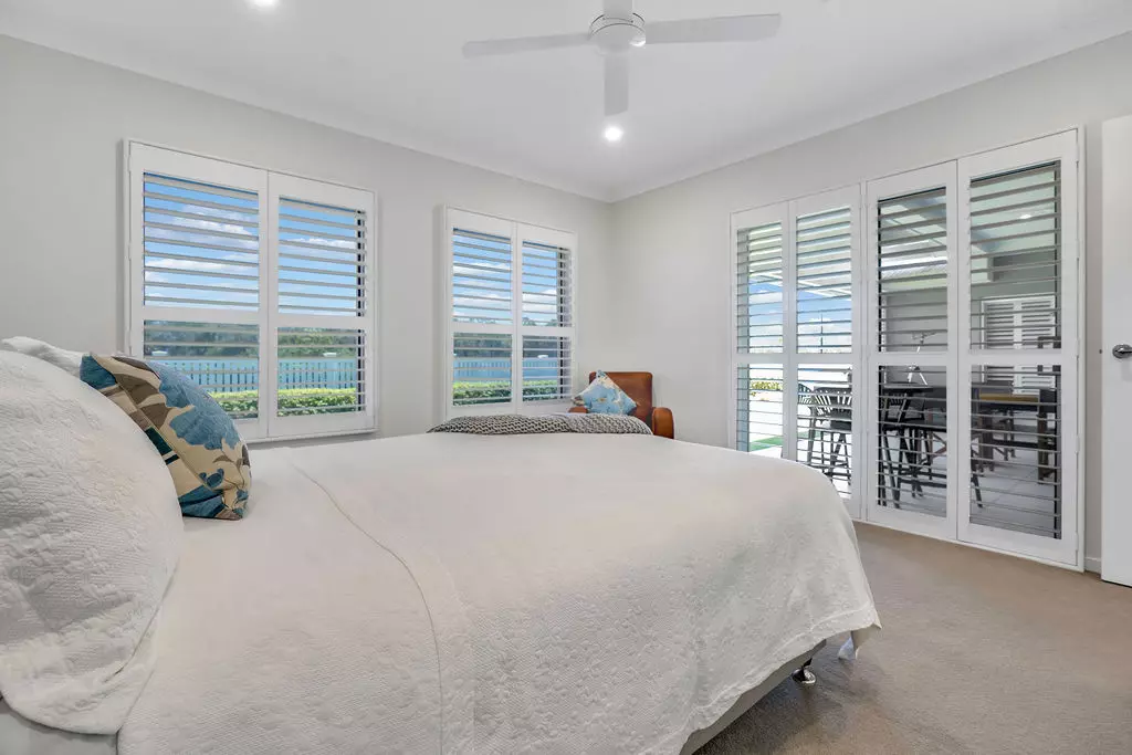 Palm Lake Resort Beachmere Bay