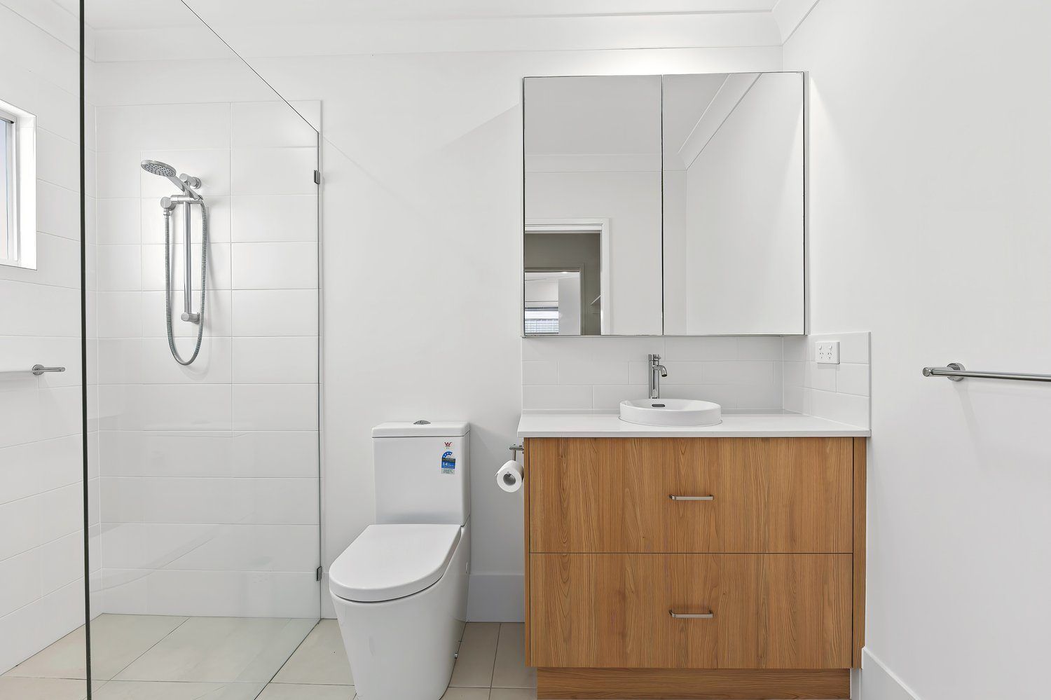 Modern Style, Prime Position