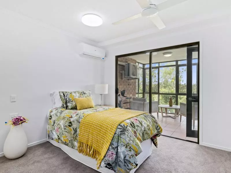 2-bedroom apartment with lush green views