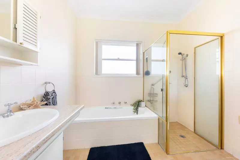 Spacious Leafy Premium Two Bedroom Apartment