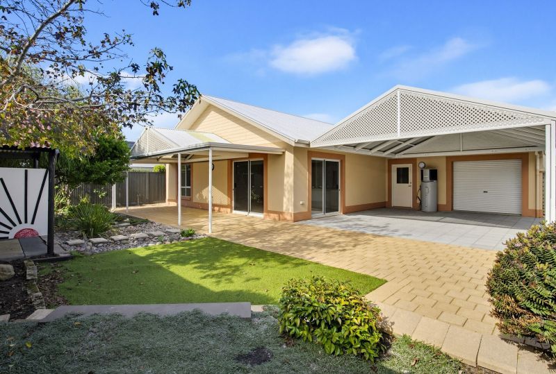 Beautiful Gardens, Spacious Living