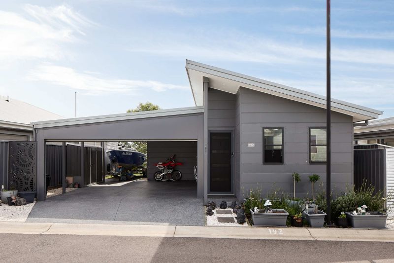 Stunning 2 Bedroom Home in Over 50s Lifestyle Community