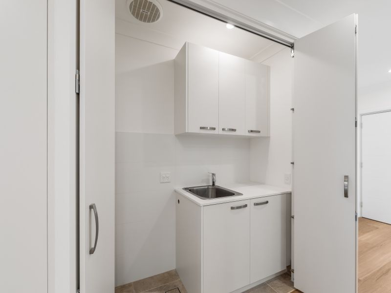 Modern two-bedroom villa with a stylish Paterson design, featuring vinyl flooring