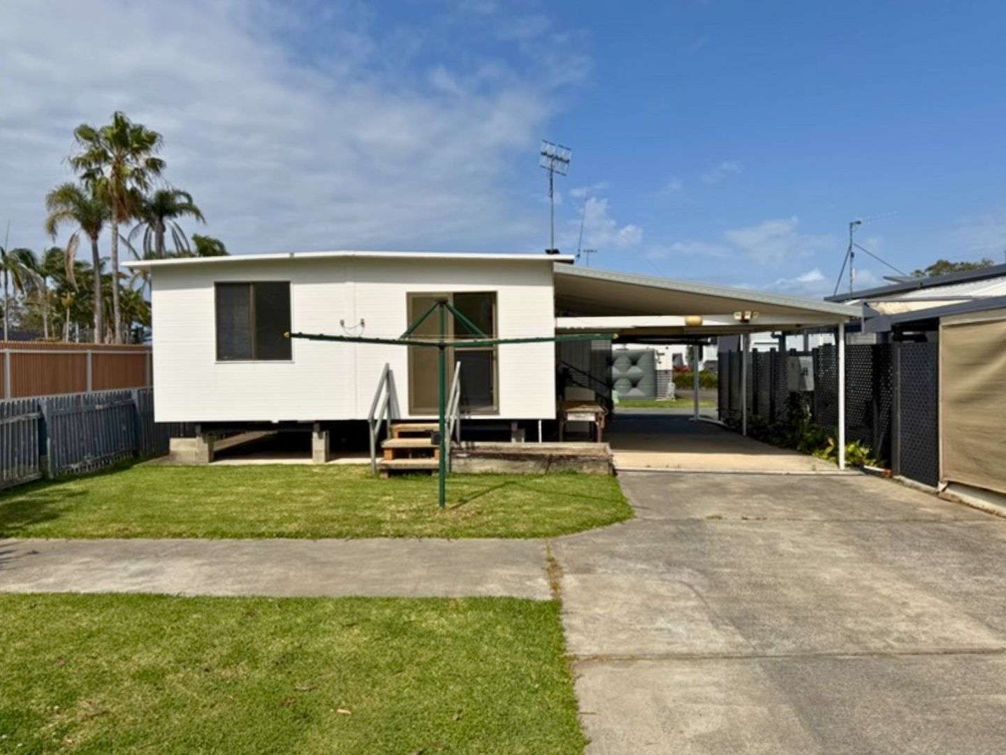 Lakeside Forster Village - Site 1/8th Ave