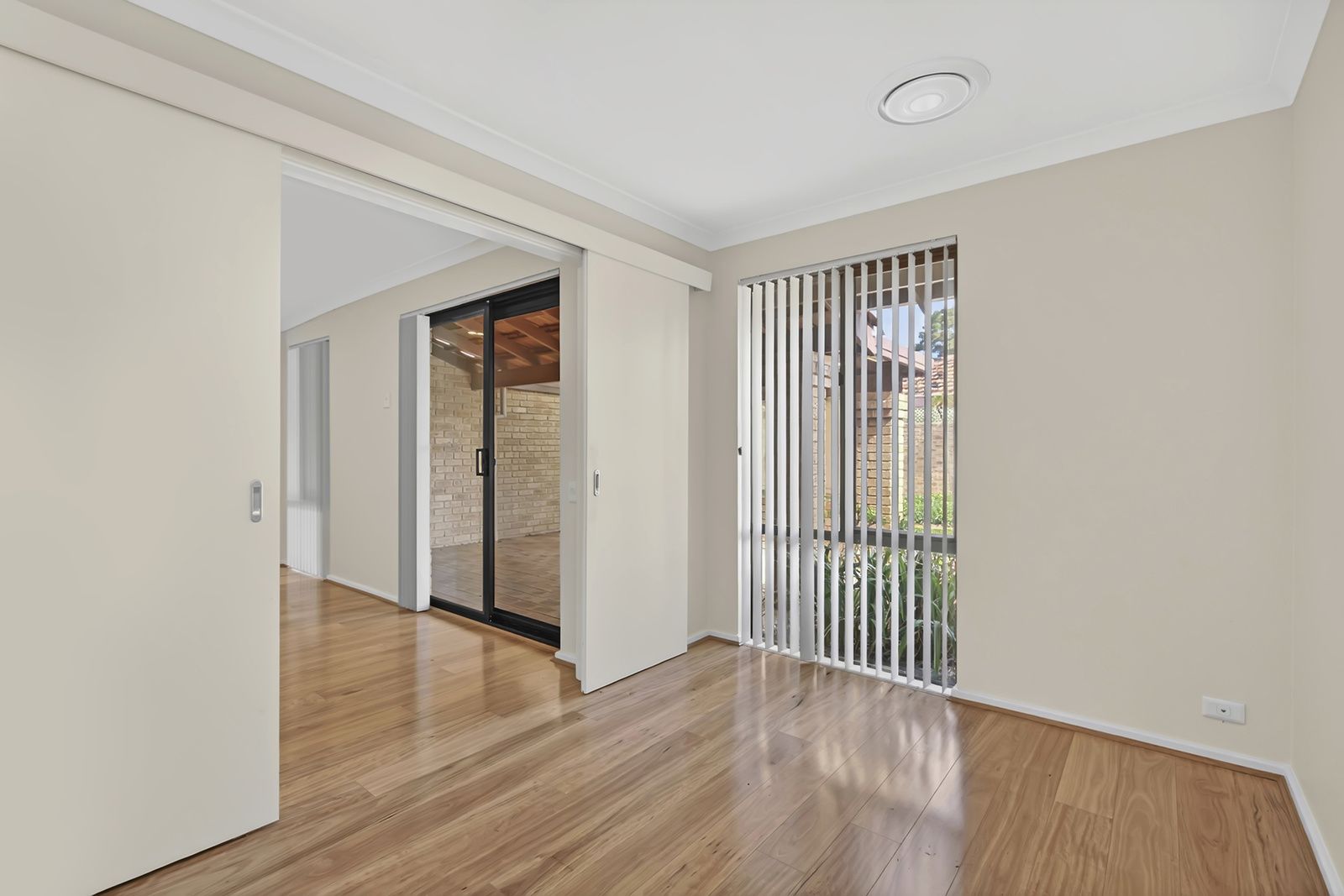 Expressions of Interest – Light and bright 3-bedroom villa in a quiet location