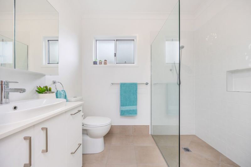 Modern Retreat with Private Alfresco Outlook