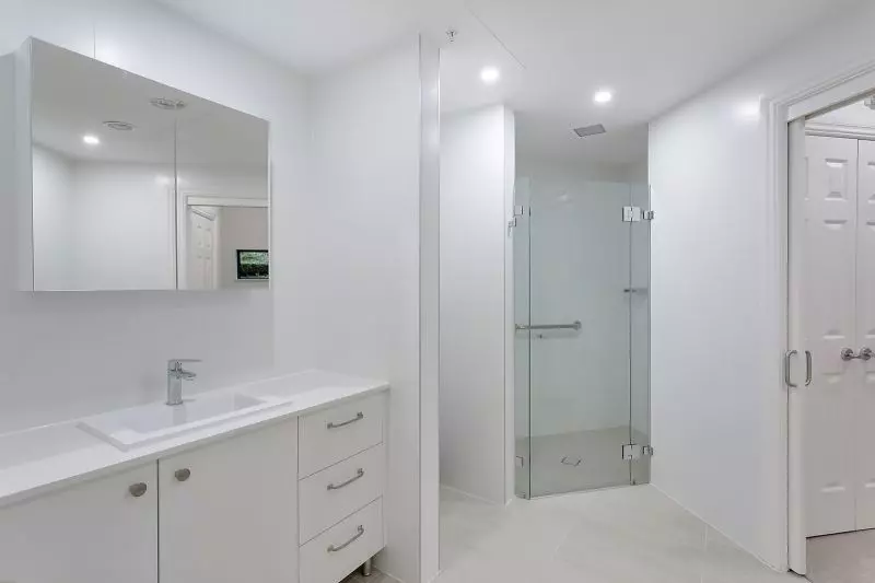 Spacious two-bedroom ground floor apartment