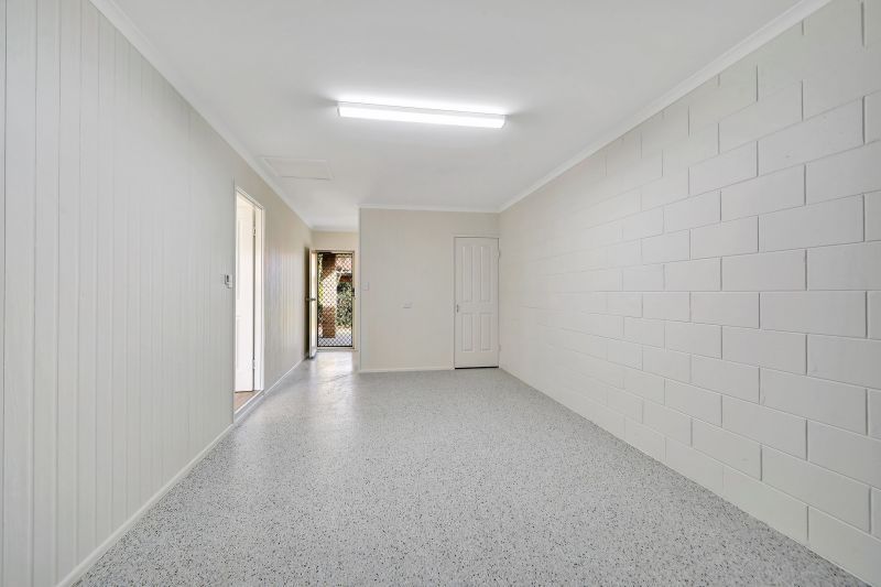 A quiet, peaceful garden surrounds this large 3 bedroom villa