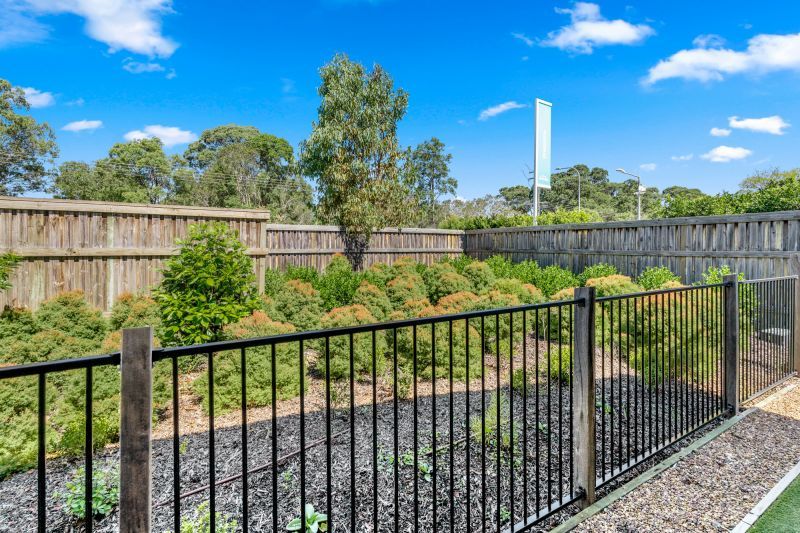 Two bedroom Home + Study - No Back Neighbours!