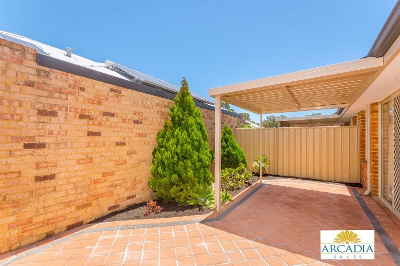 ARCADIA WATERS MANDURAH - Hop Skip & A Jump To The Clubhouse