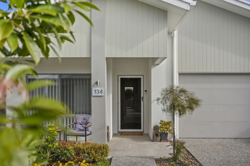 Site 134 - established Torquay