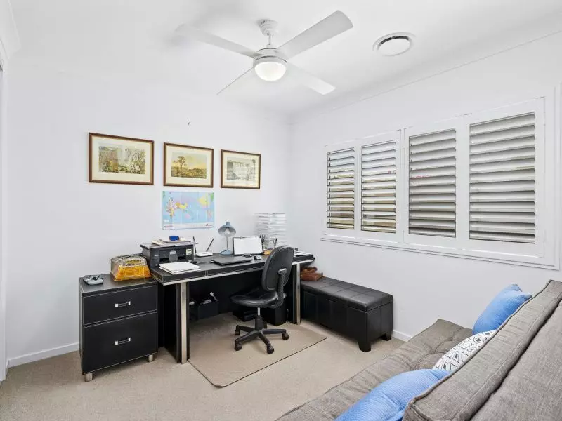 Site 8 - Established Heron