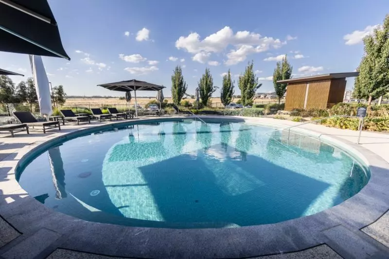 Lifestyle Communities Wollert - Stylish & Private 1 Bedroom + Study with Deck Access