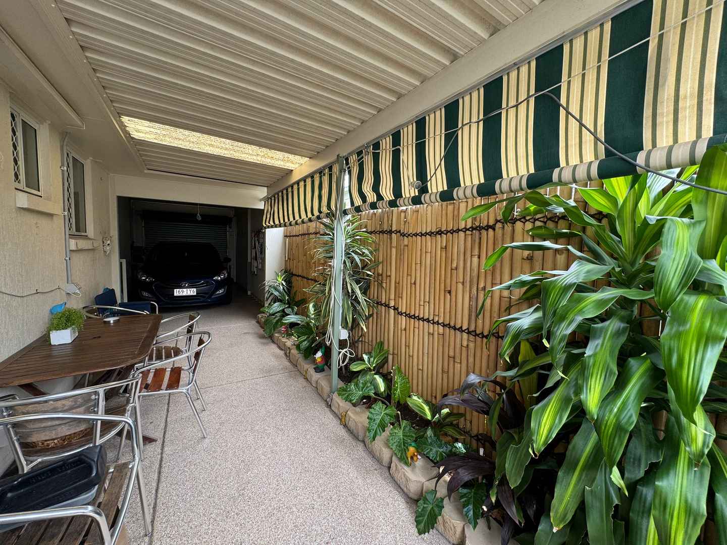 Over 50's Gated Community - Light & Bright & a Beautiful Outdoor entertaining area.