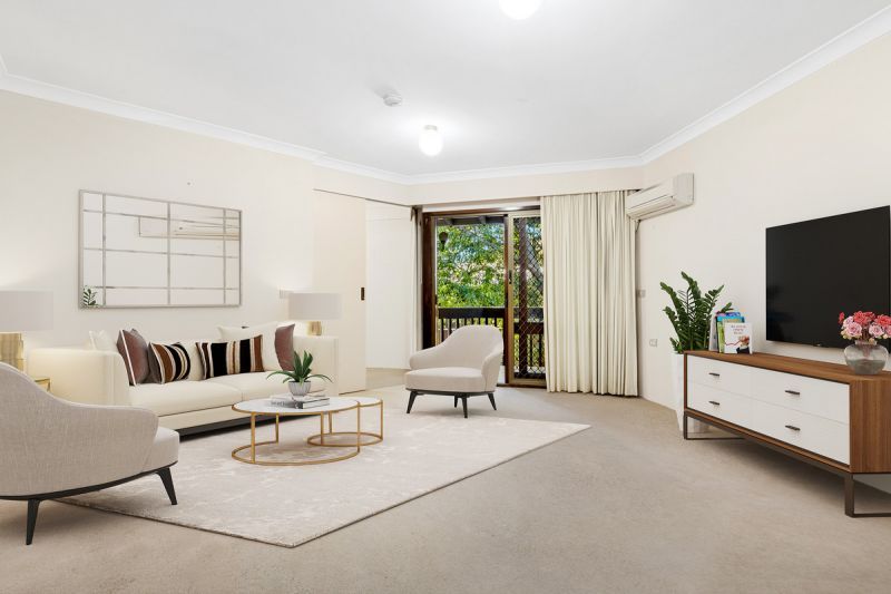 ENJOY THE MOST NORTH EASTERLY ELEVATED POSITION WITH VIEWS THROUGH THE TREES IN THE EVER-POPULAR NORTHBRIDGE GARDENS