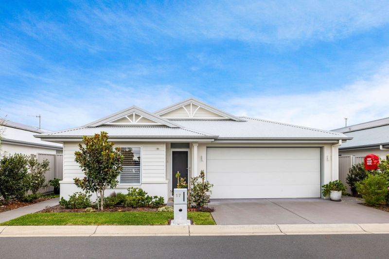 Discover Luxury Living in a Prime Location!