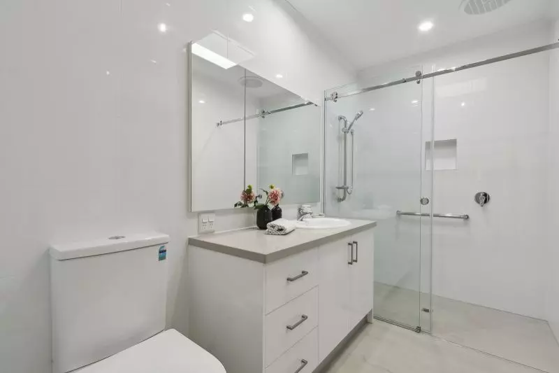 Elegant 3 Bedroom villa with beautiful window outlook